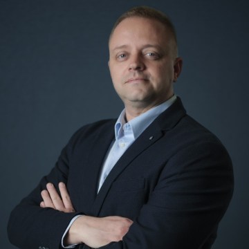 
                    Nemes
                    János
                    